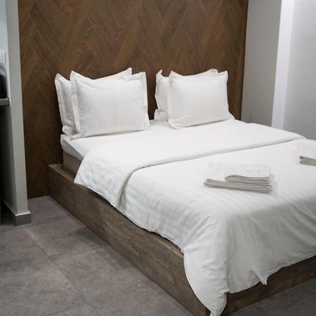 Rooster Suites 아테네 외부 사진