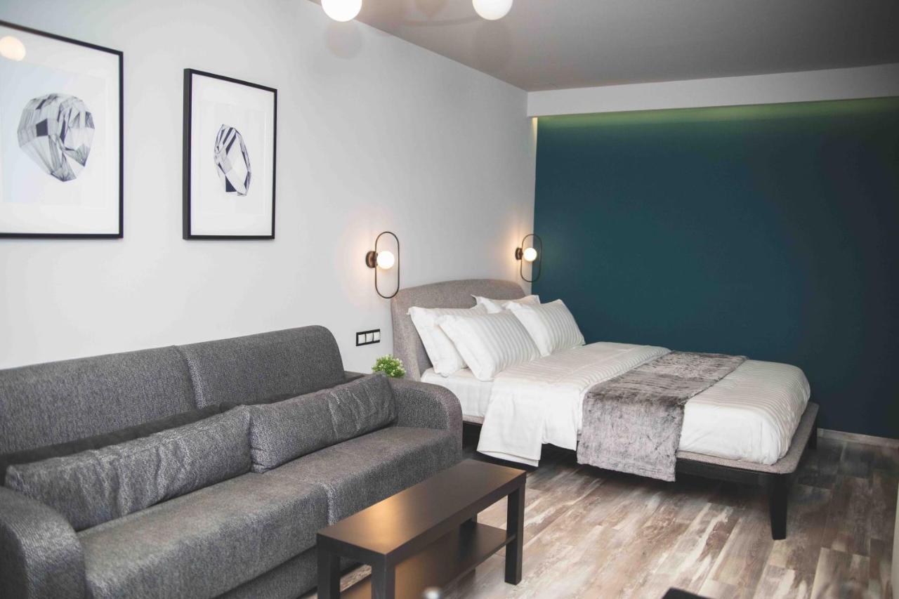 Rooster Suites 아테네 외부 사진